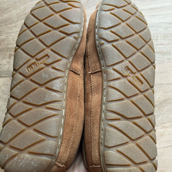 Gently worn. Great condition LL bean boy cosy slippers. Could be Unisex - Picture 3 of 3